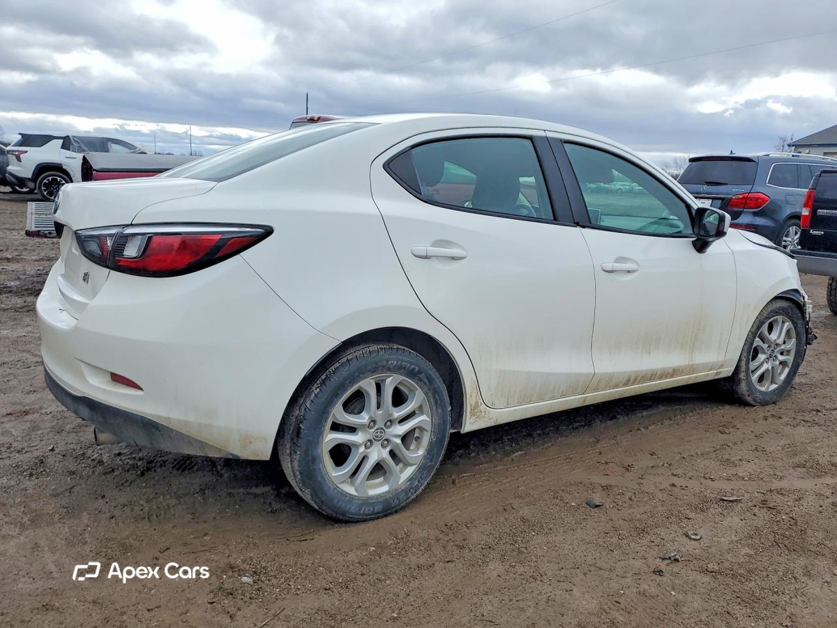 Scion iA 2016