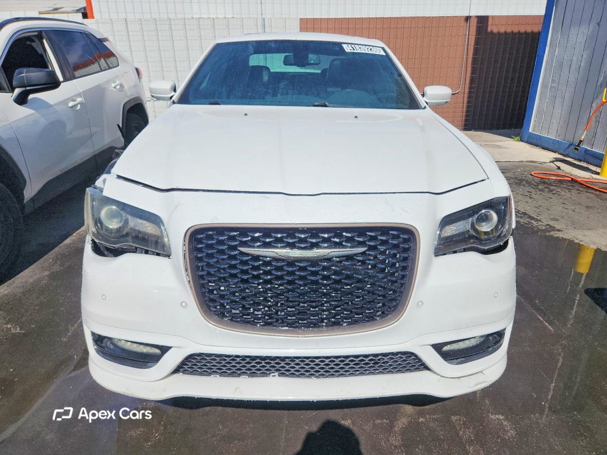 Chrysler 300 2017