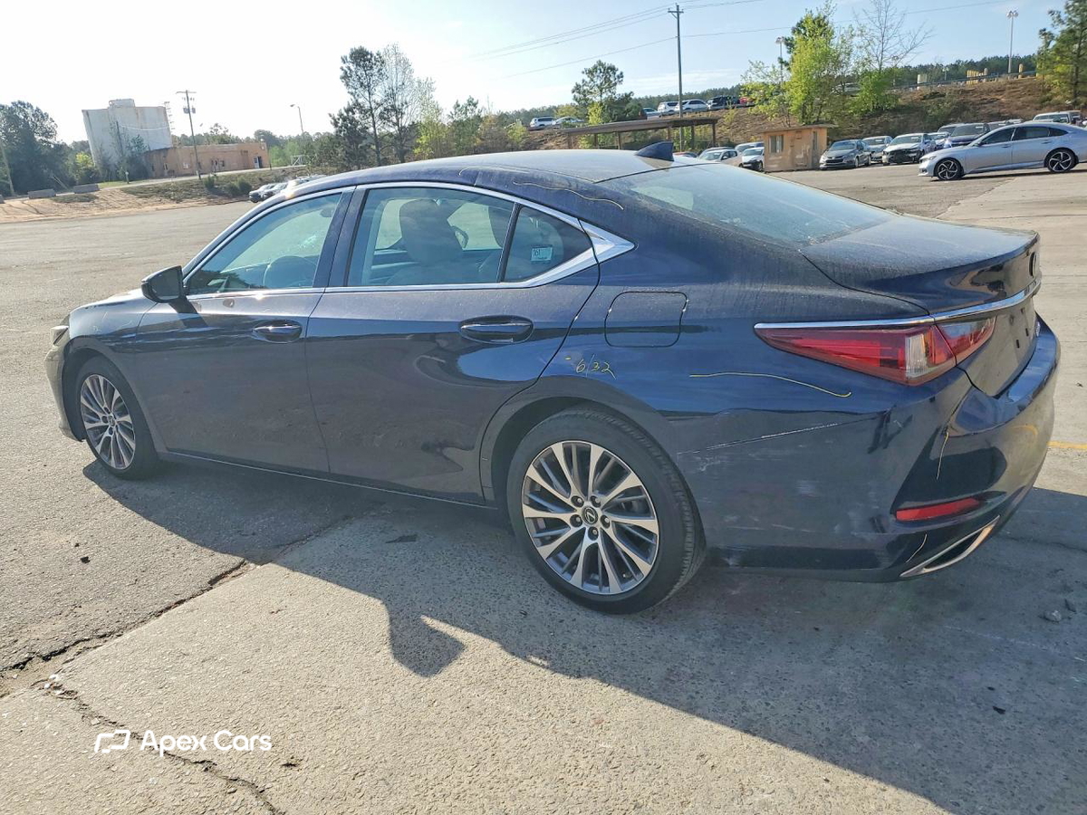 Lexus ES 2019