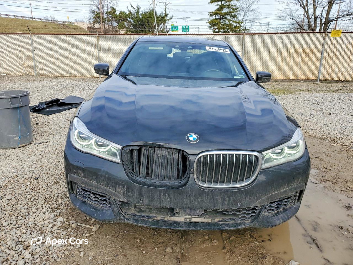 BMW Series 7 2016