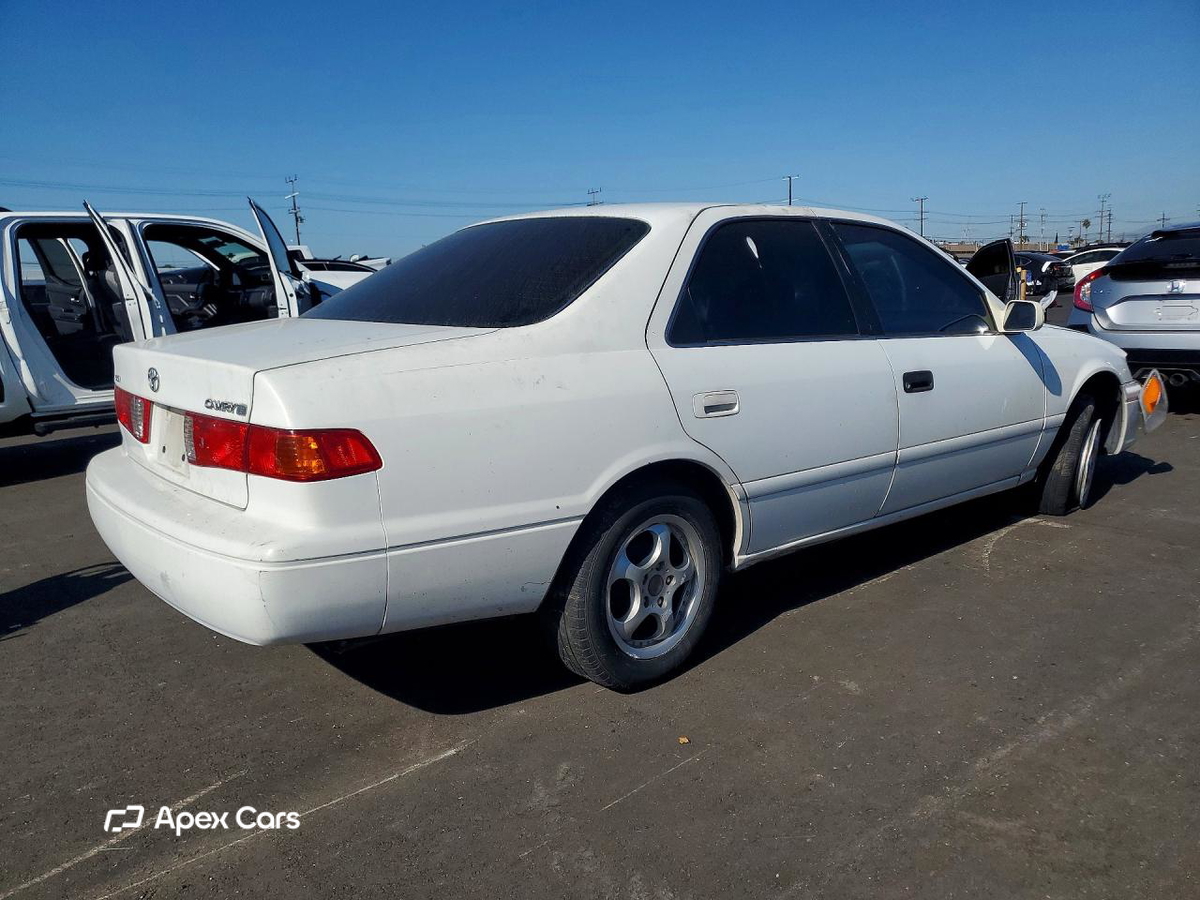 Toyota Camry 2000