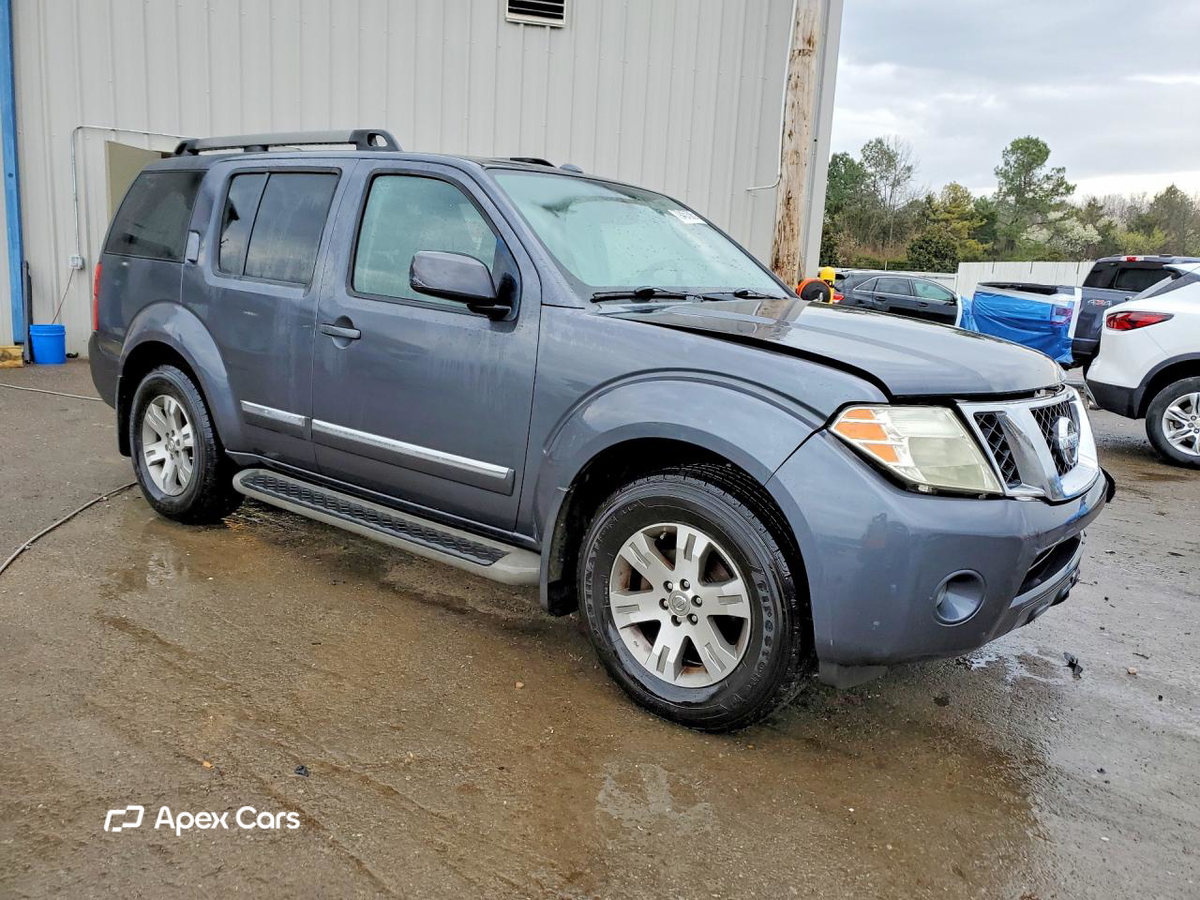 Nissan Pathfinder 2012