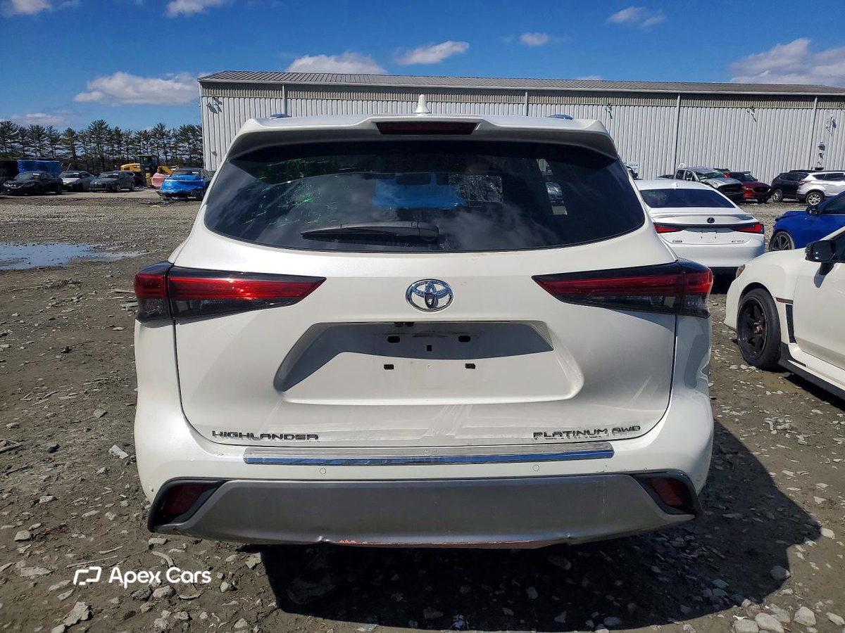 Toyota Highlander 2021