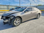 Lexus ES 2021