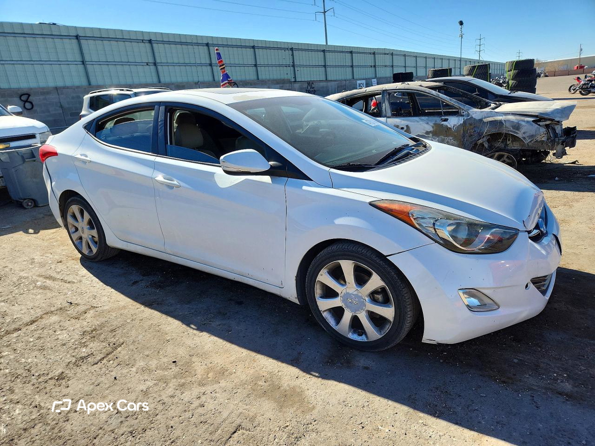 Hyundai Elantra 2013
