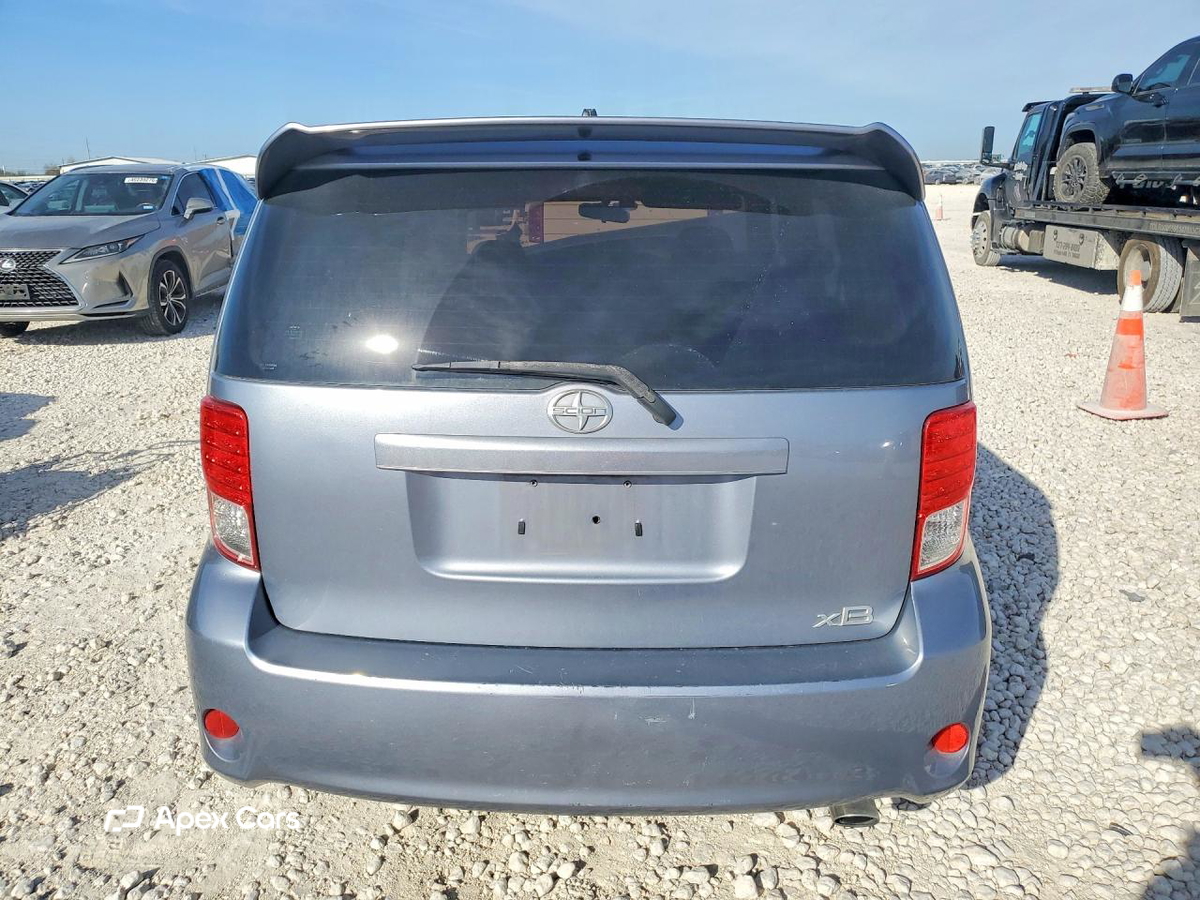 Scion xB 2012
