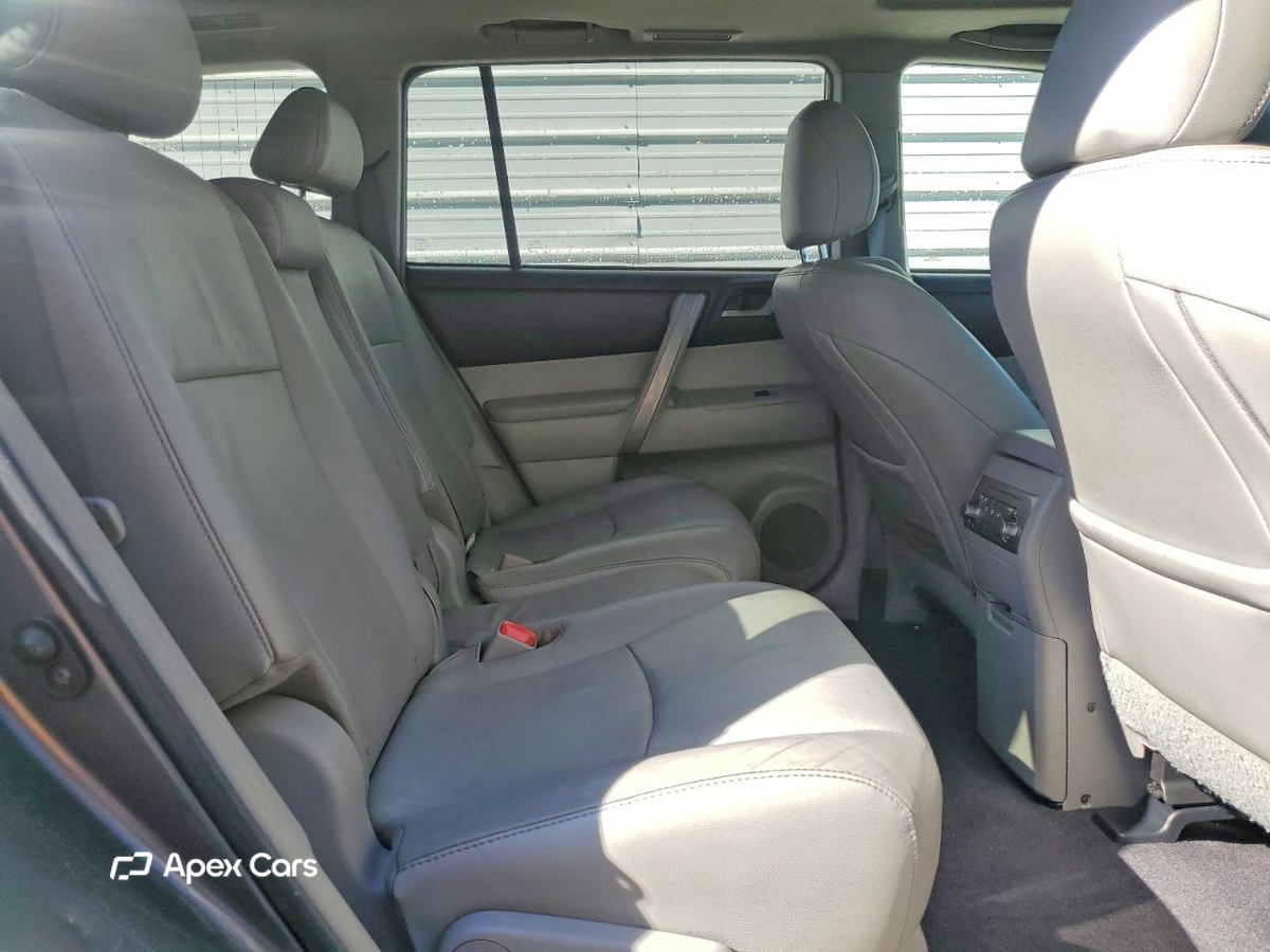 Toyota Highlander 2011