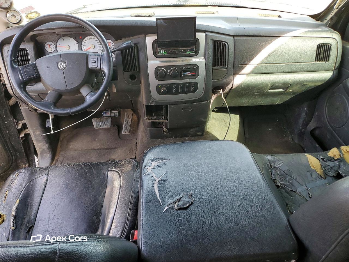 Dodge RAM 2004