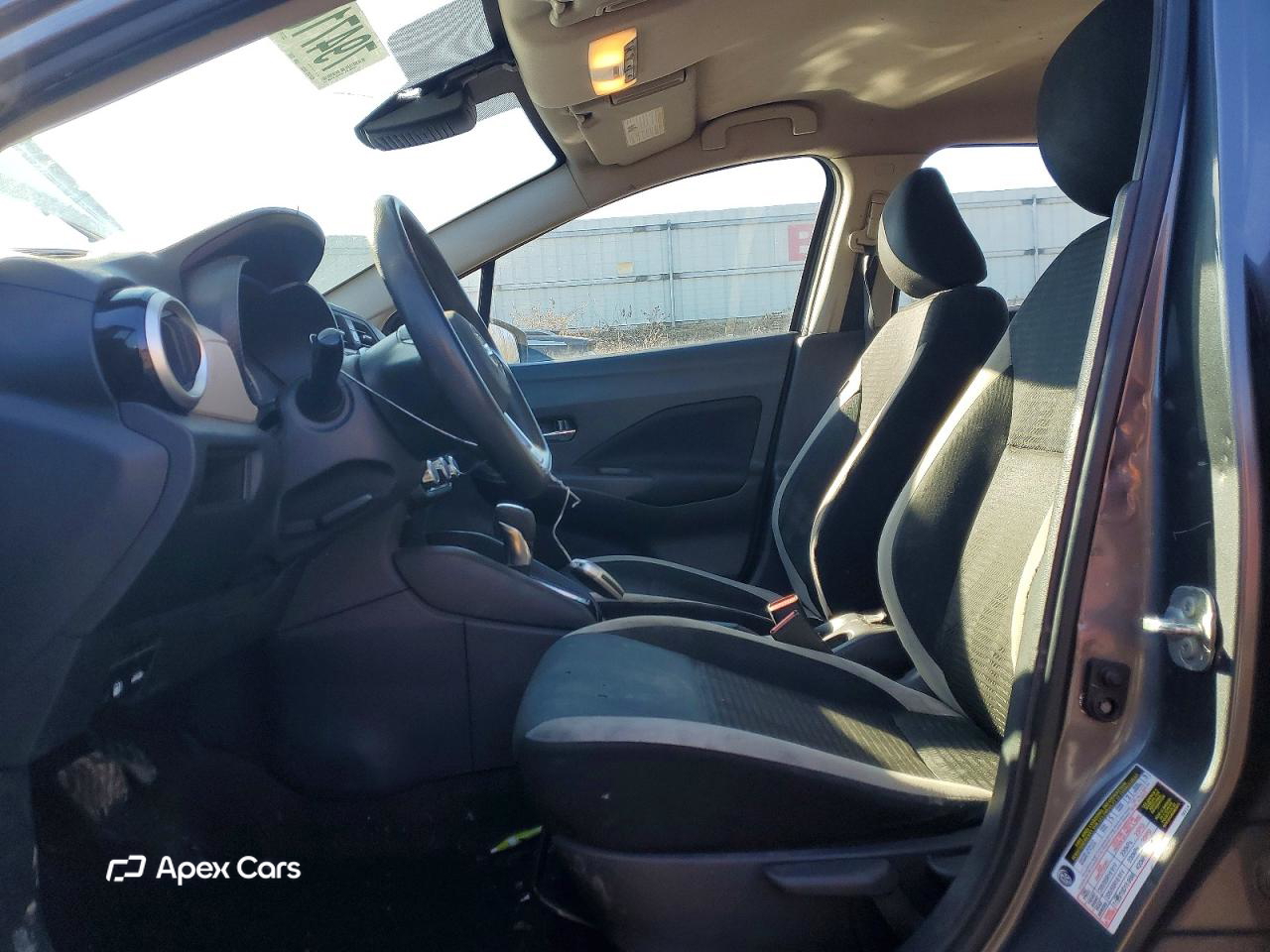 Nissan Versa 2021