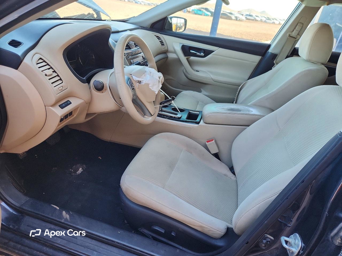 Nissan Altima 2015