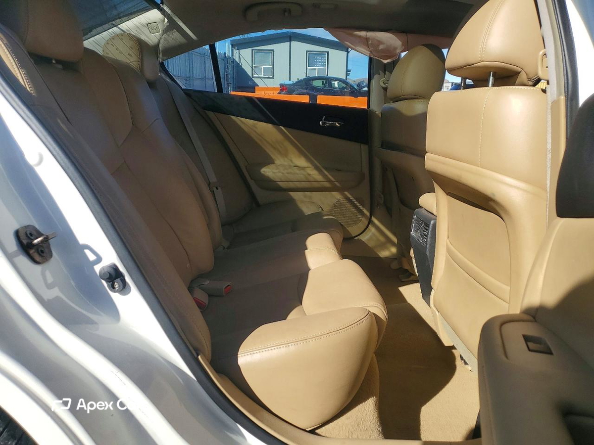 Nissan Maxima 2010