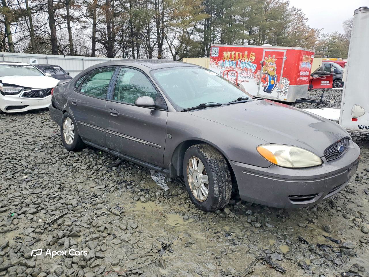 Ford Taurus 2004