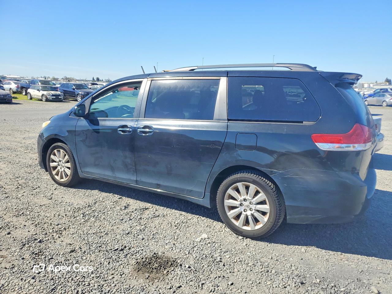 Toyota Sienna 2011