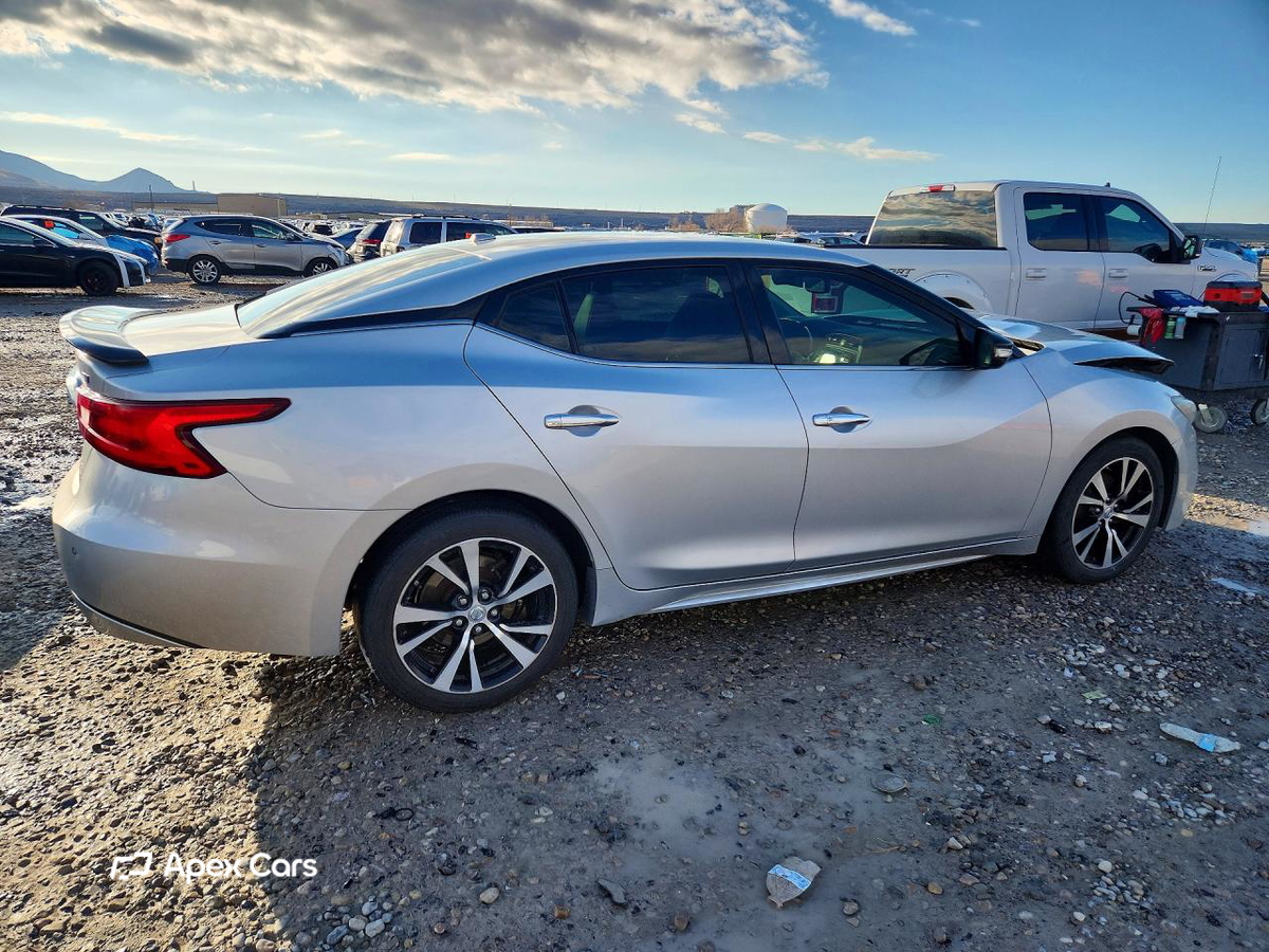 Nissan Maxima 2018