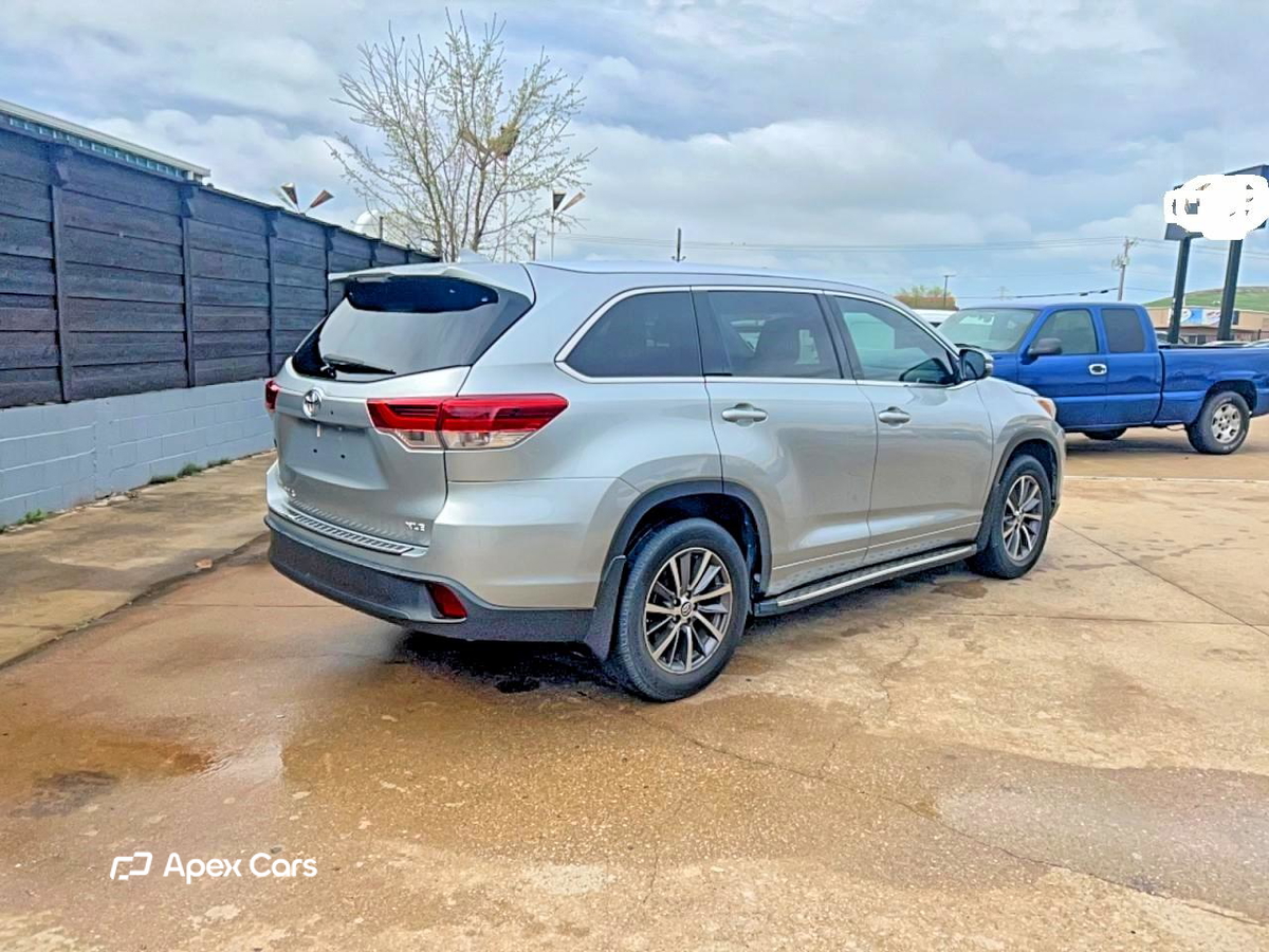 Toyota Highlander 2018