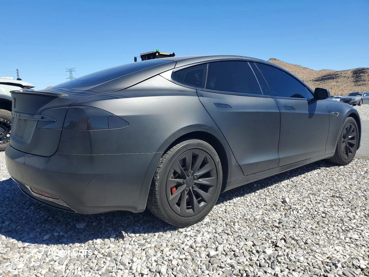 Tesla Model S 2016