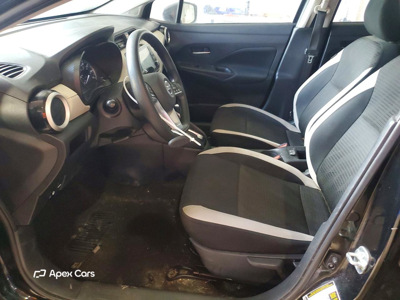 Nissan Versa 2021