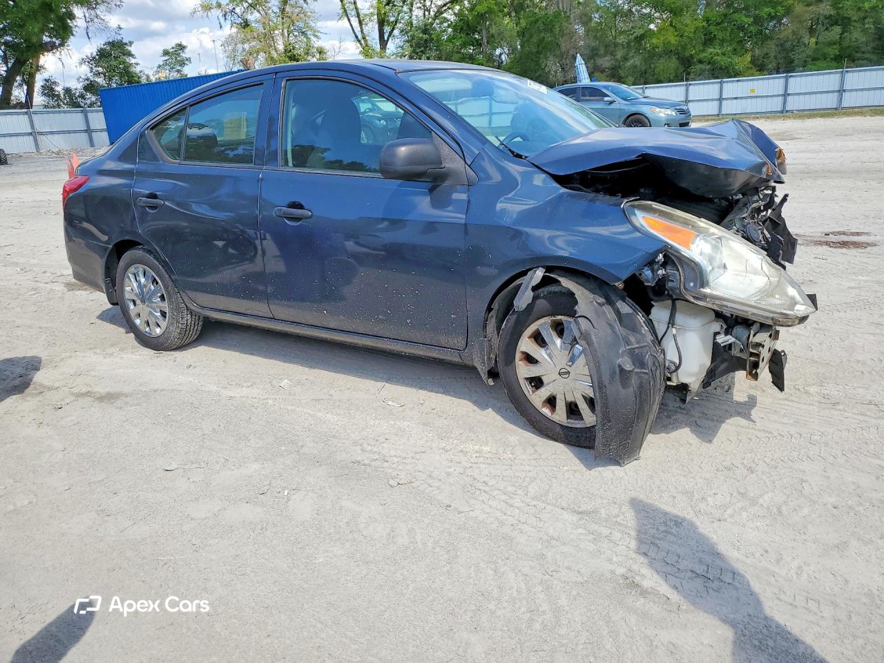 Nissan Versa 2015