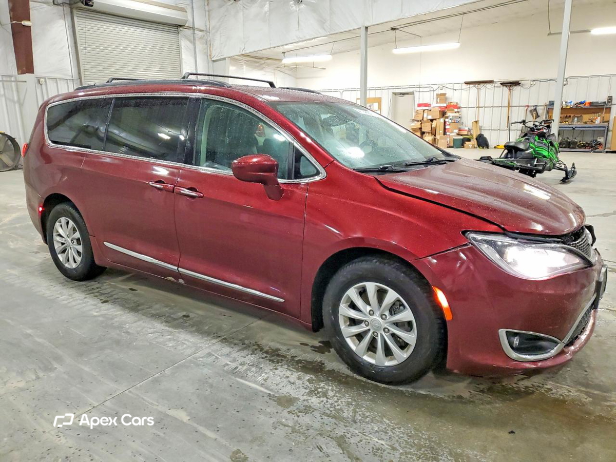 Chrysler Pacifica 2017