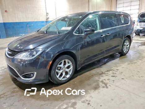 Chrysler Pacifica 2018 - Image 1 of 13