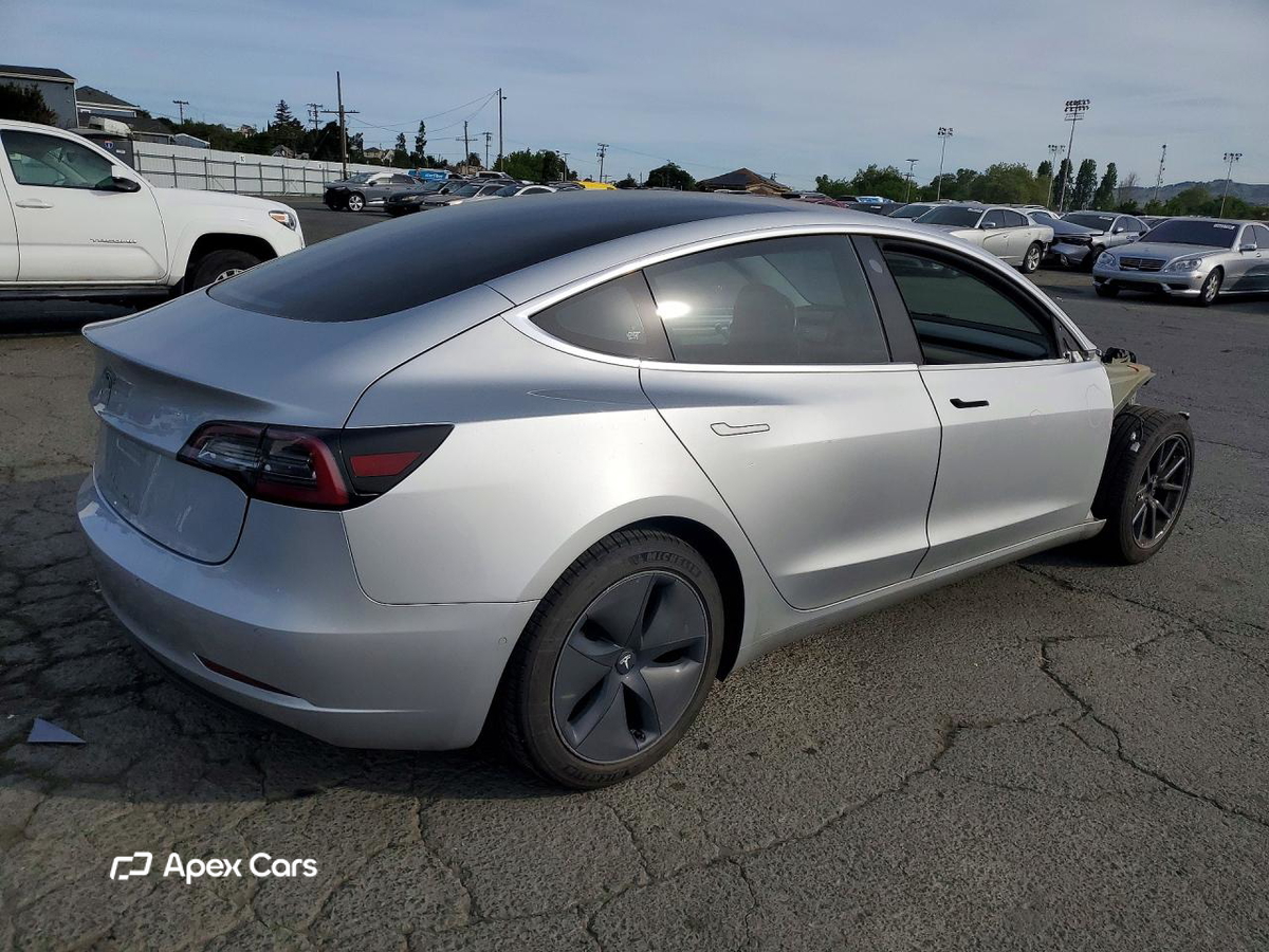 Tesla Model 3 2018