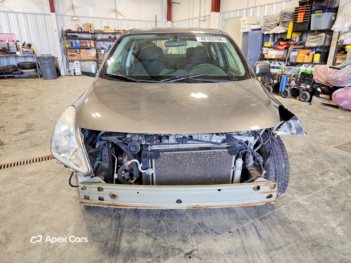 Nissan Versa 2013