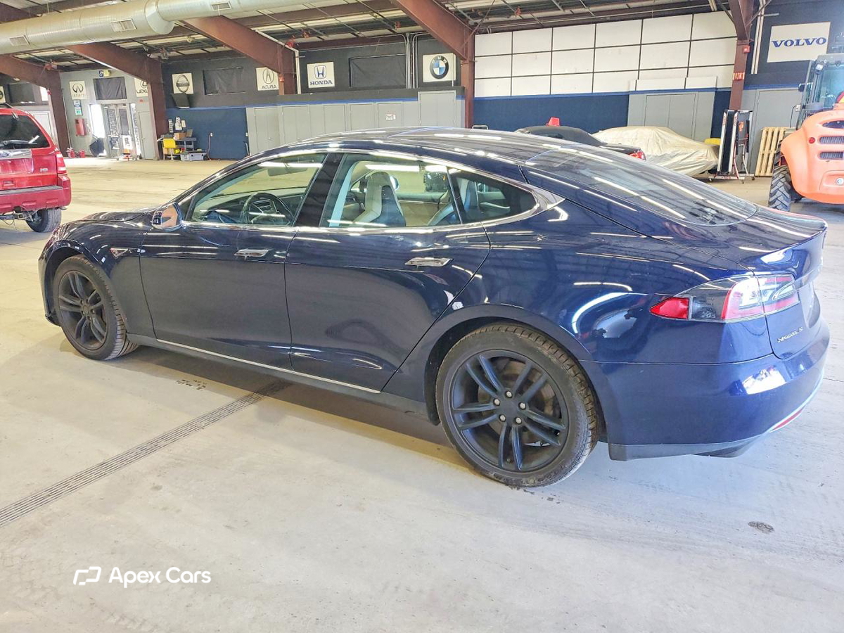 Tesla Model S 2013