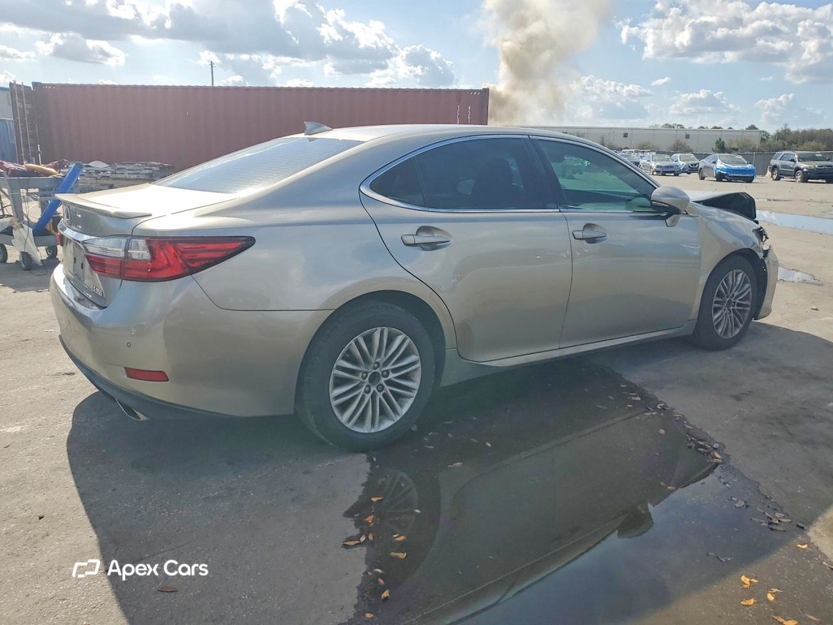 Lexus ES 2016