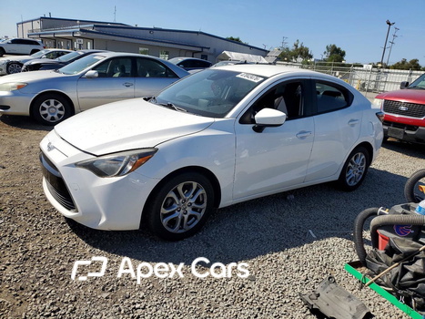 2016 Scion iA - Zdjęcie 1 z 5
