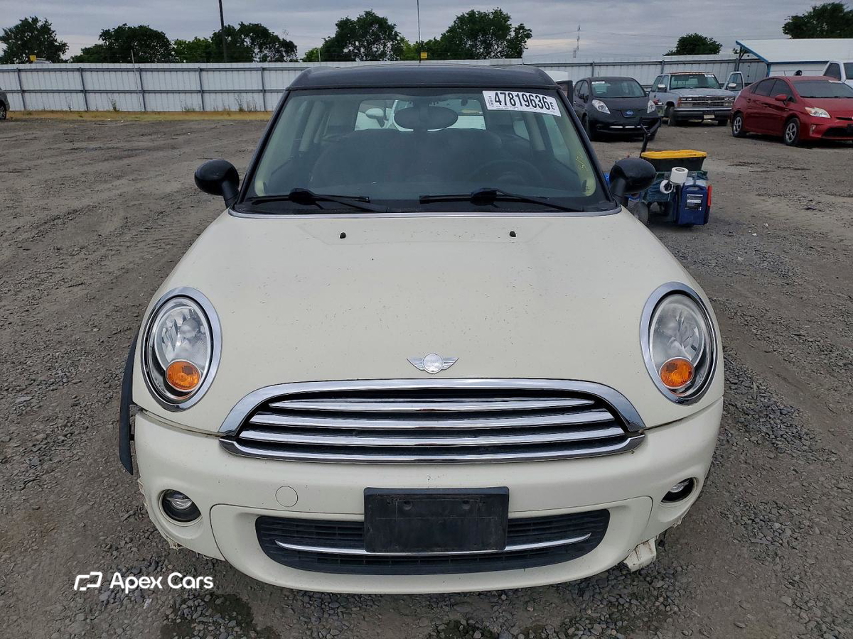 MINI Cooper 2011