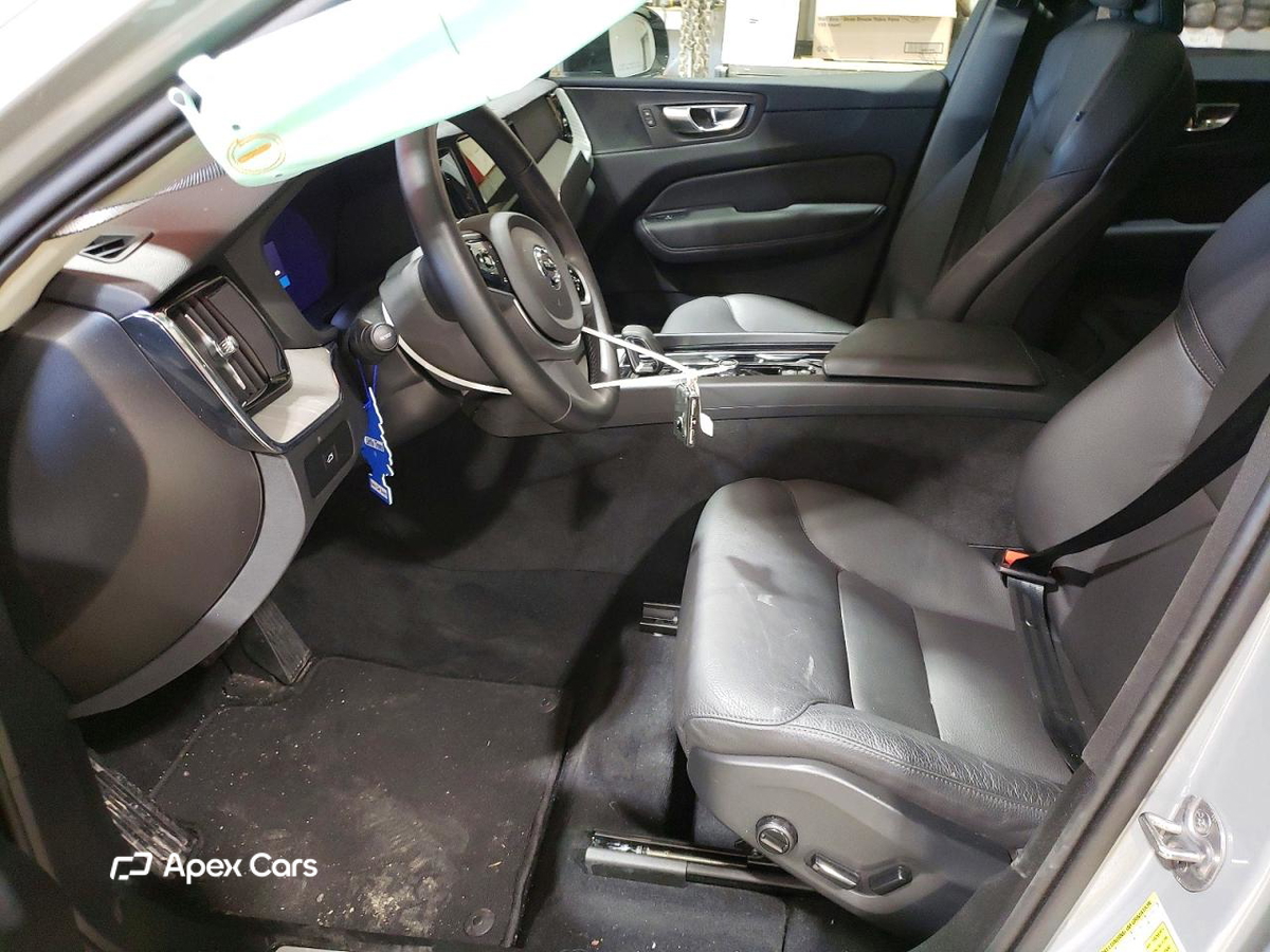Volvo XC60 2025