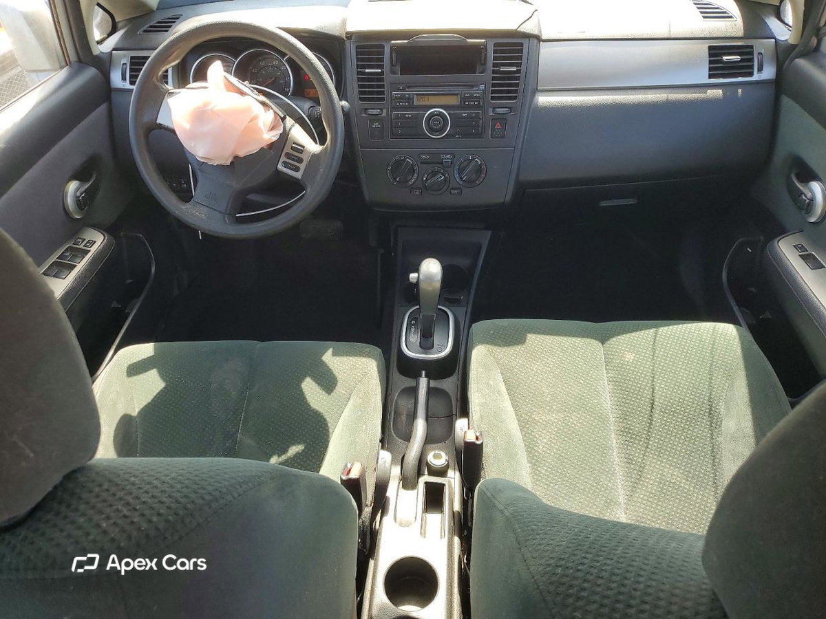 Nissan Versa 2012