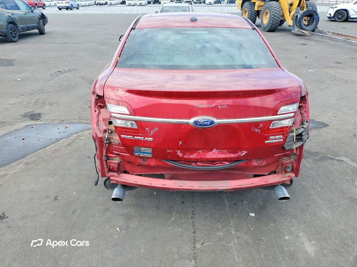 Ford Taurus 2015
