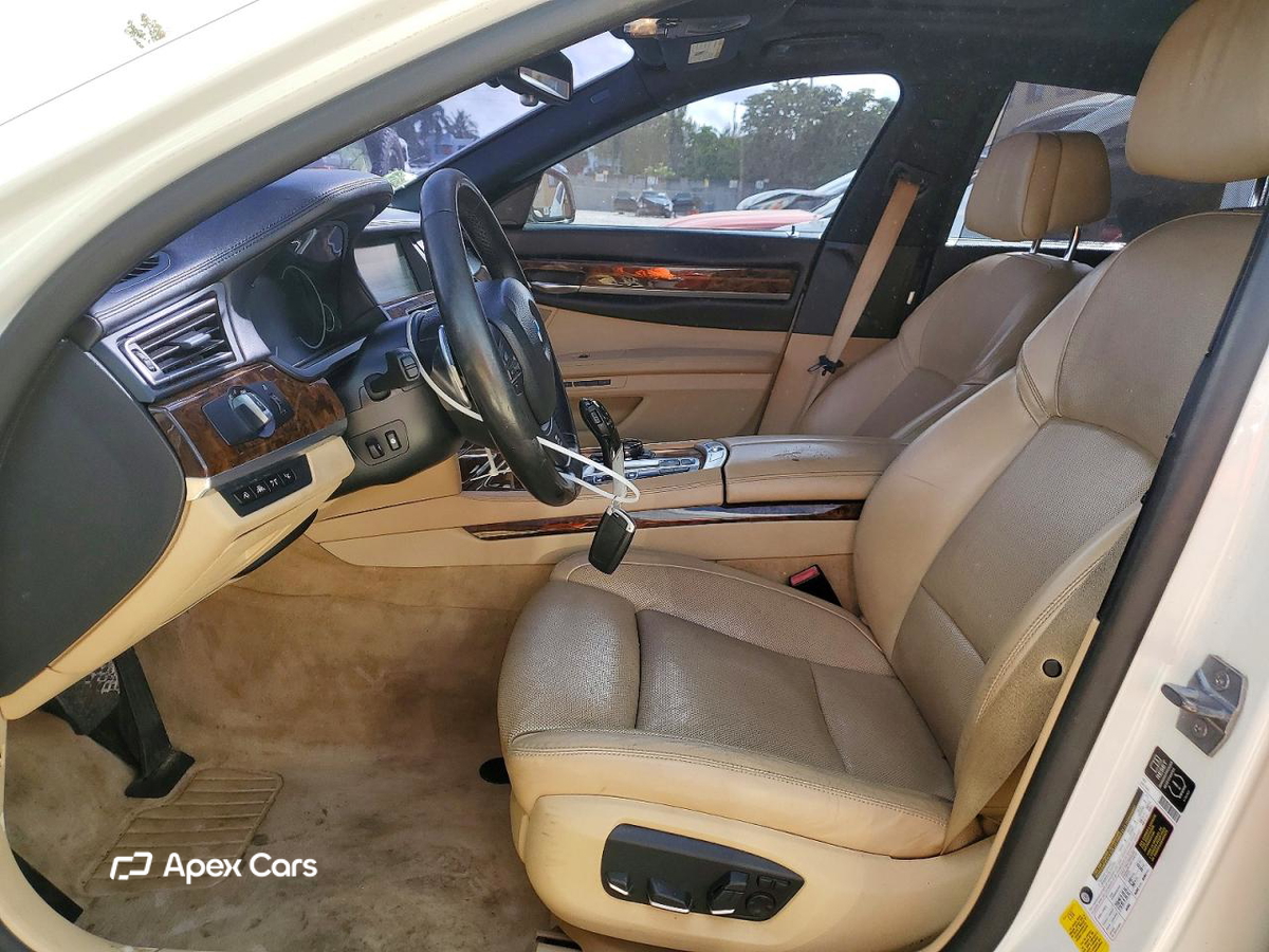 BMW Series 7 2014