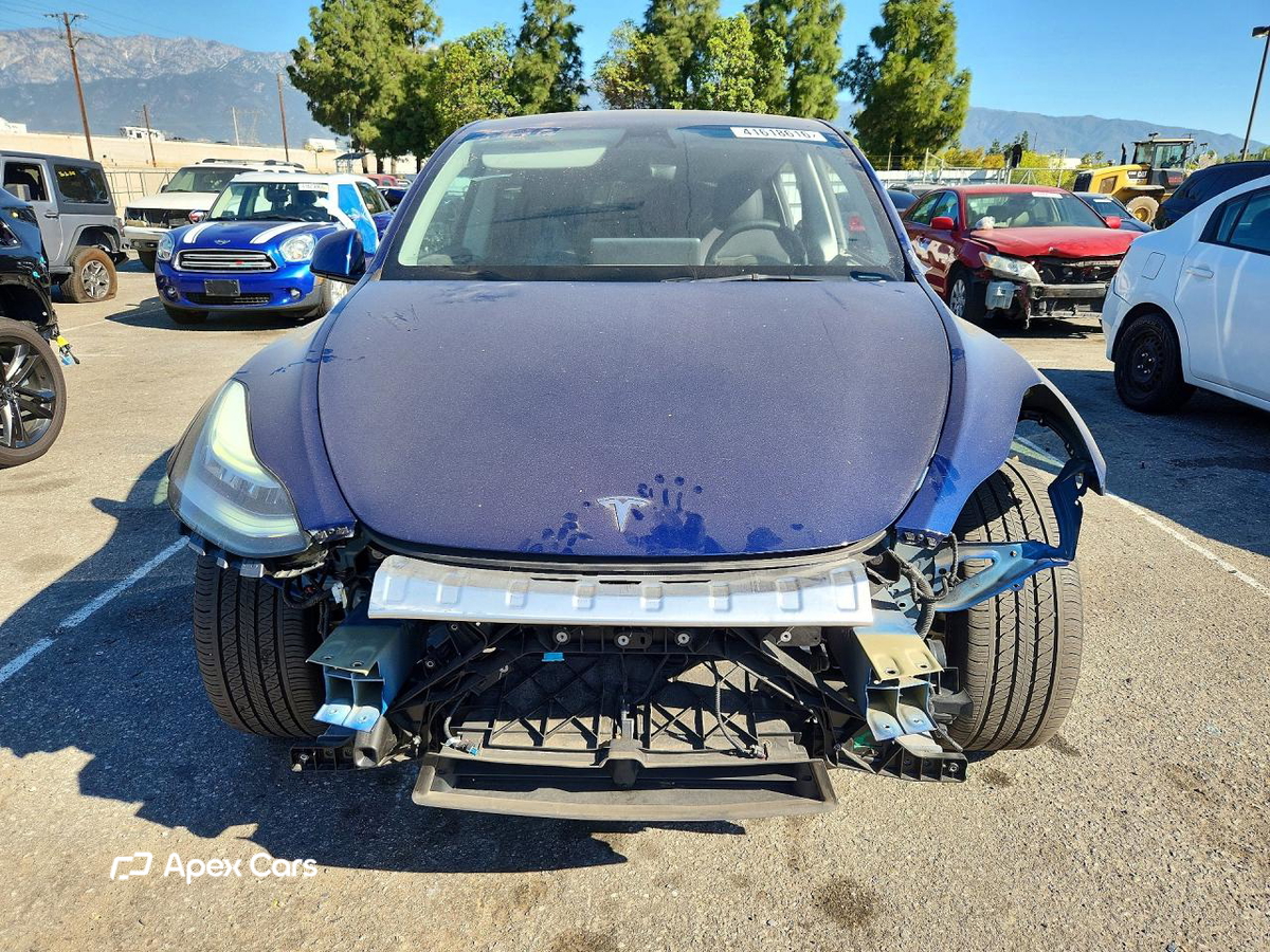 Tesla Model Y 2022