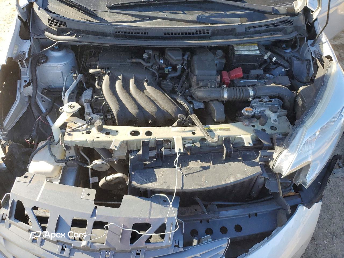 Nissan Versa 2016