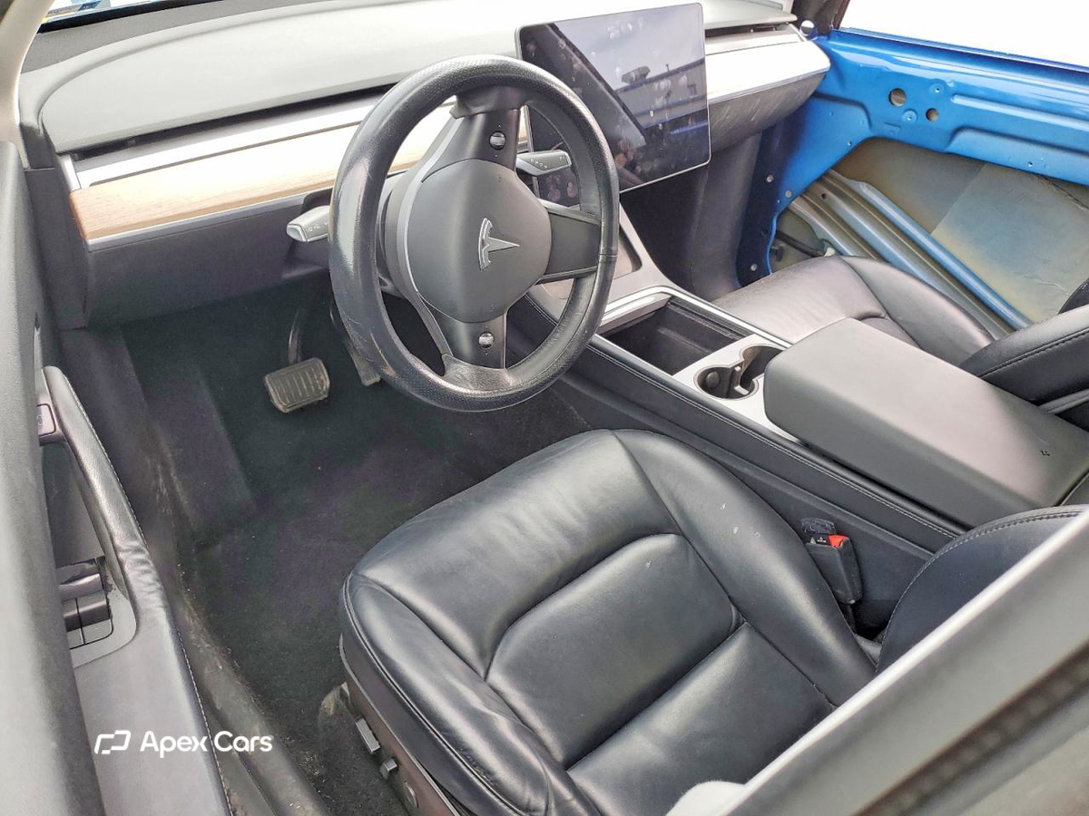 Tesla Model Y 2021
