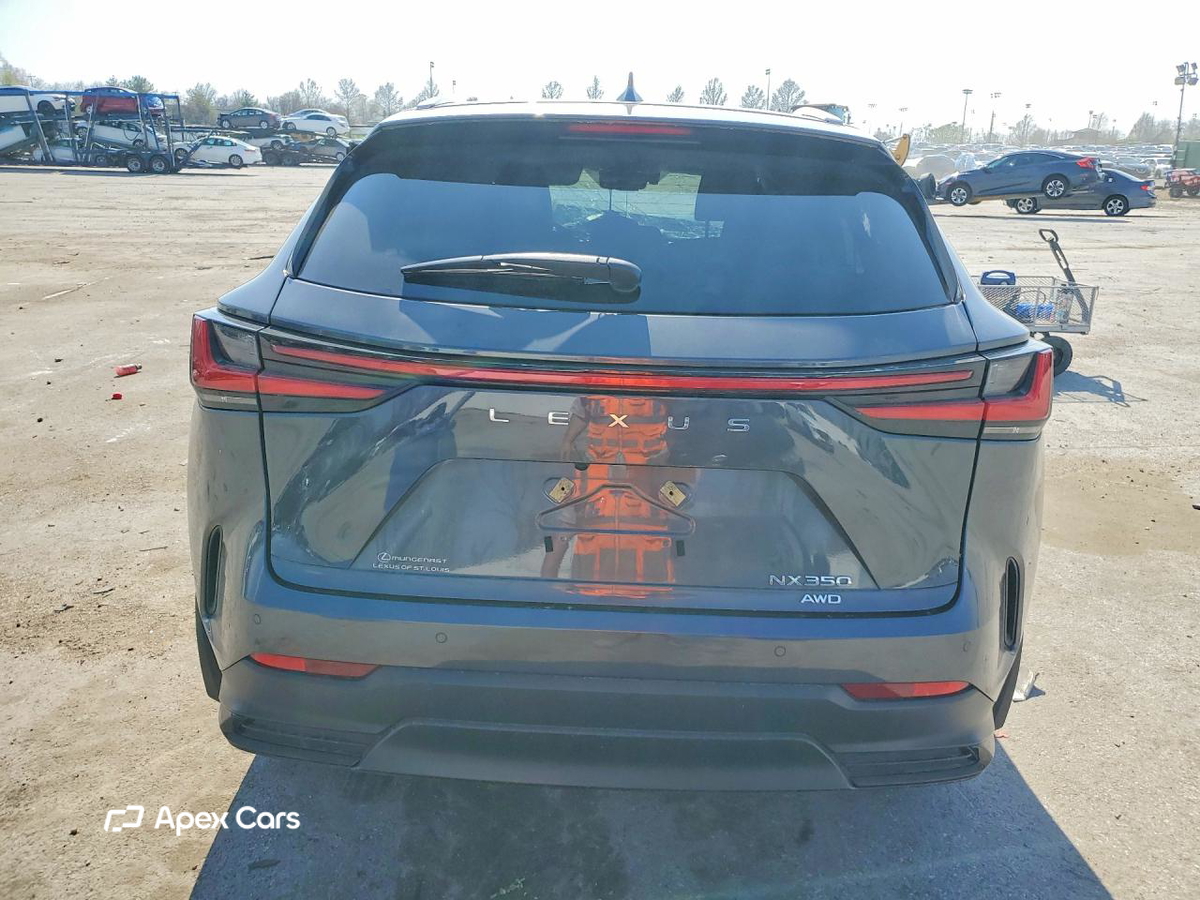 Lexus NX 2025