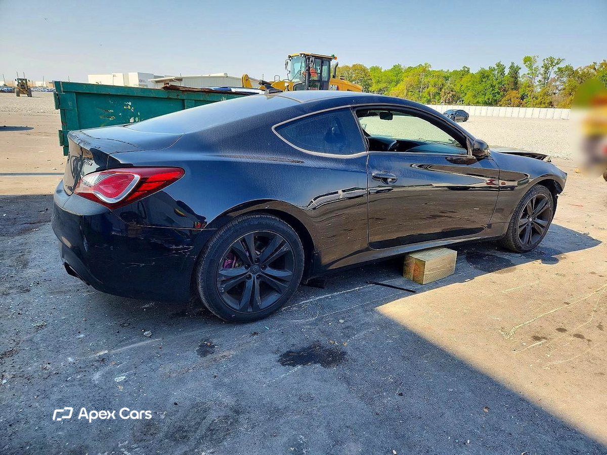 Hyundai Genesis 2013
