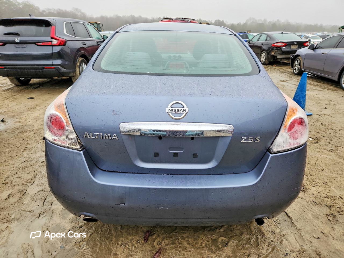 Nissan Altima 2011