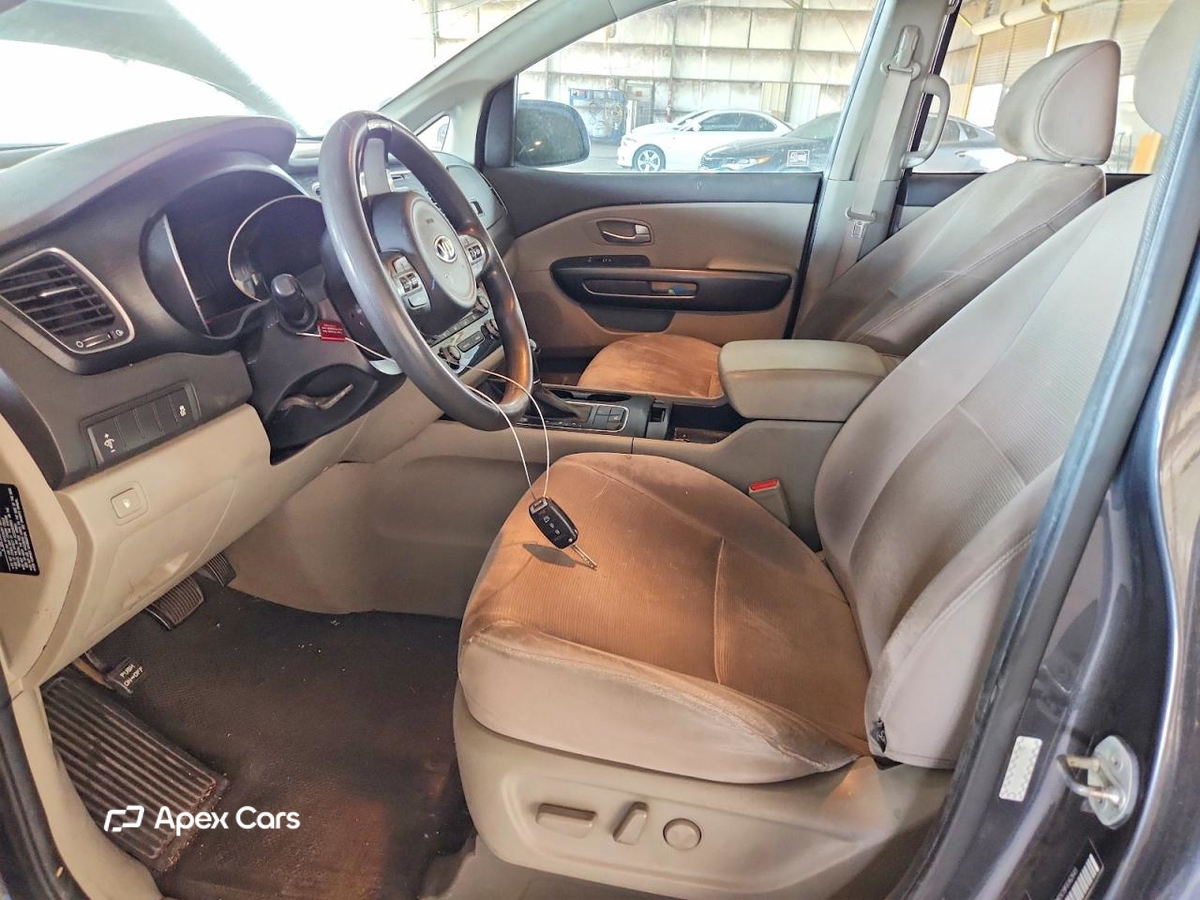 Kia Sedona 2015