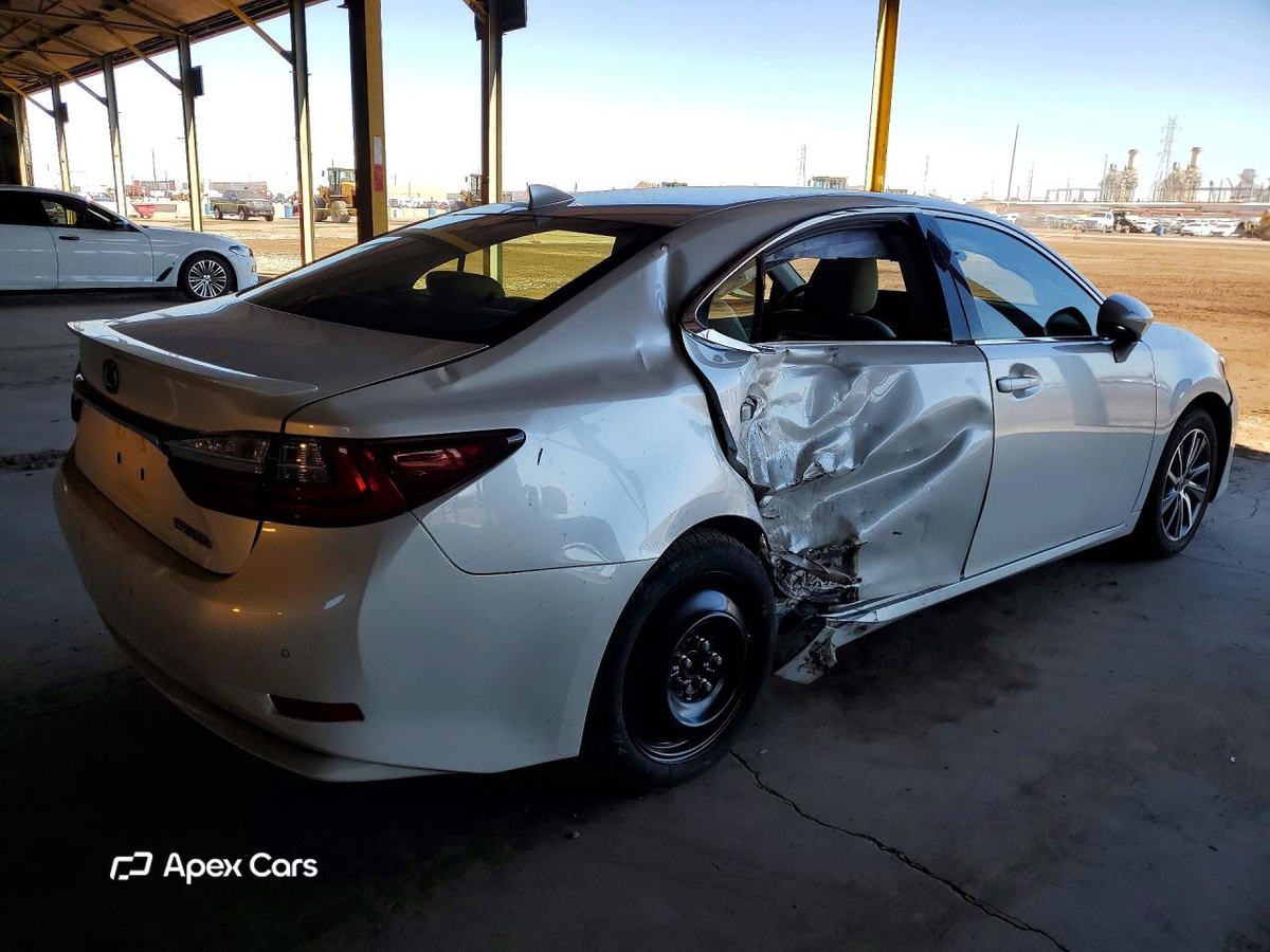 Lexus ES 2016
