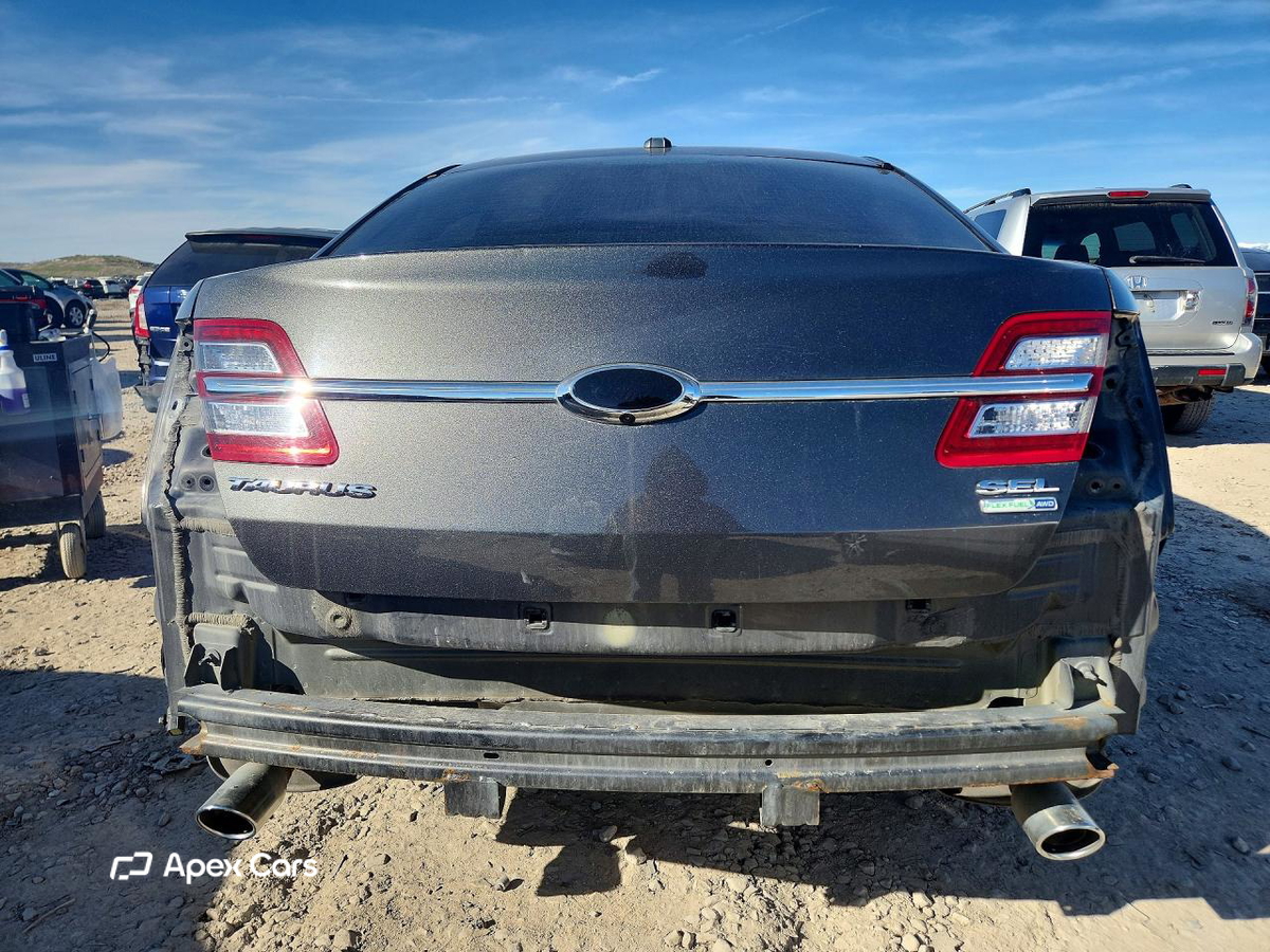 Ford Taurus 2016