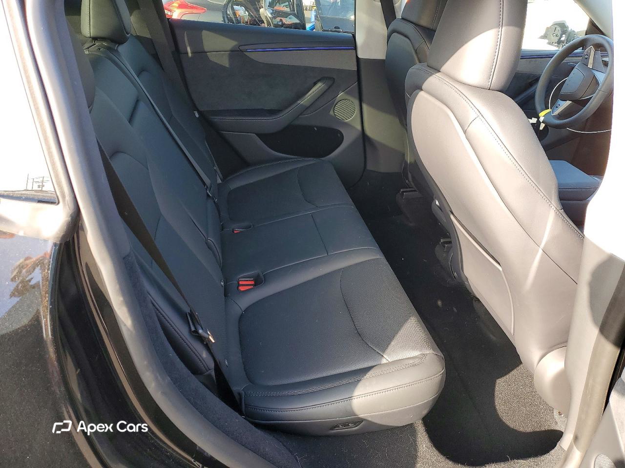 Tesla Model Y 2026