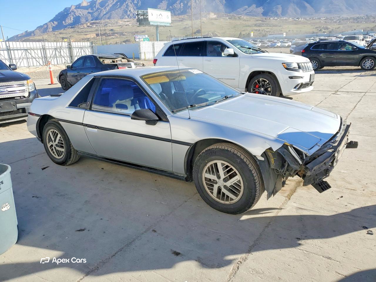 Pontiac Fiero 1987