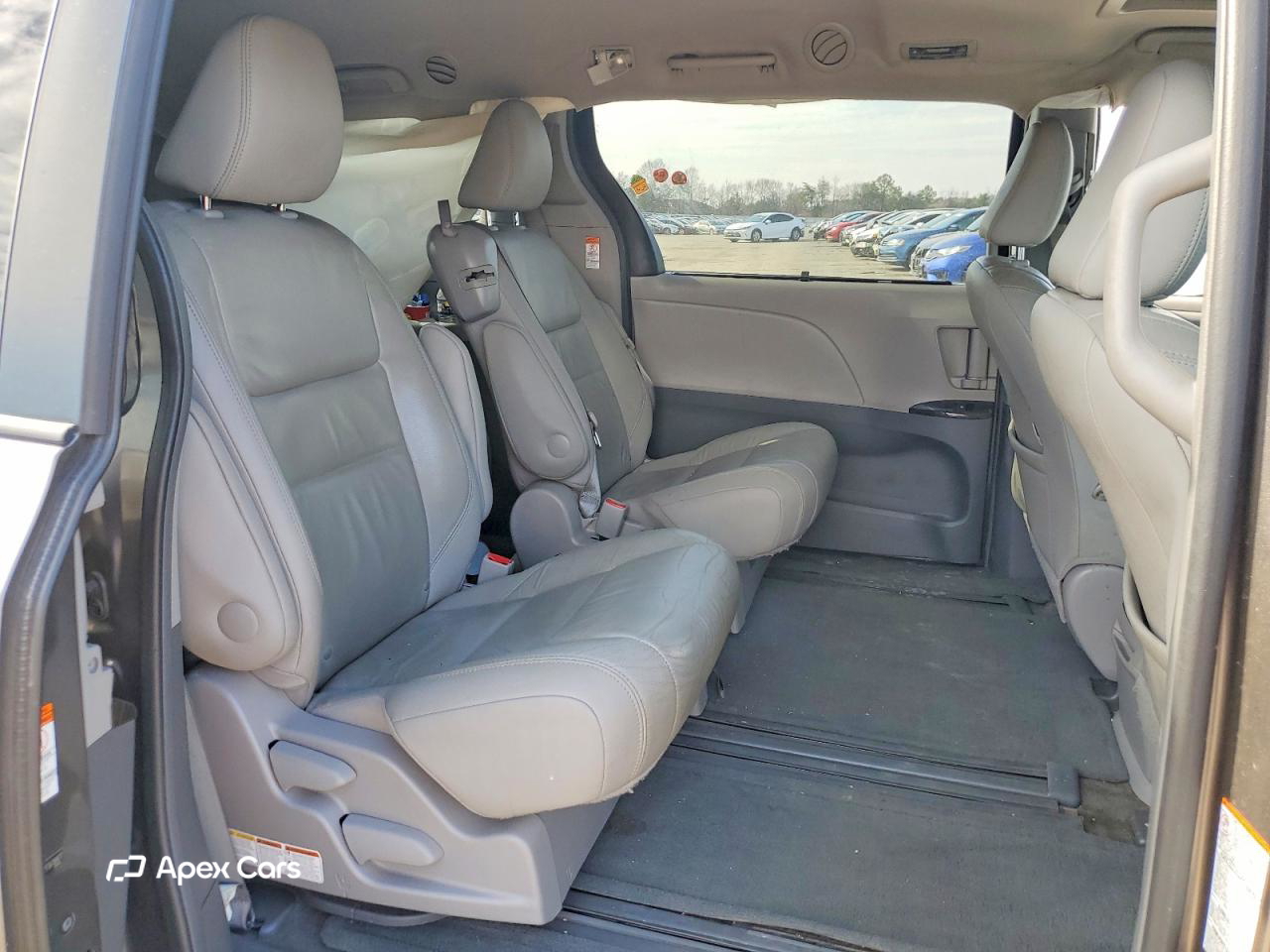 Toyota Sienna 2015
