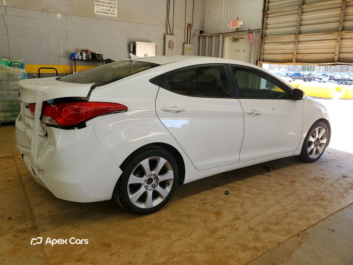 Hyundai Elantra 2013