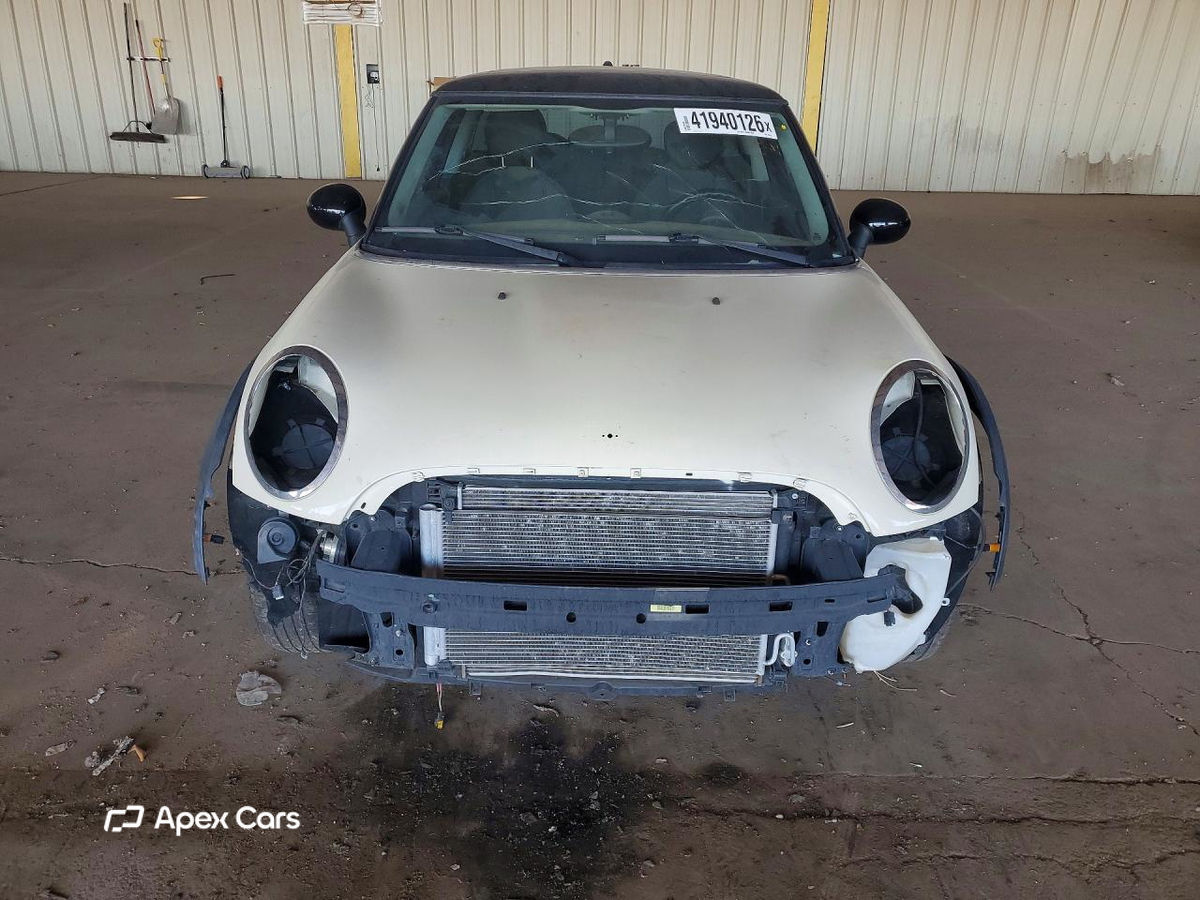 MINI Cooper 2010