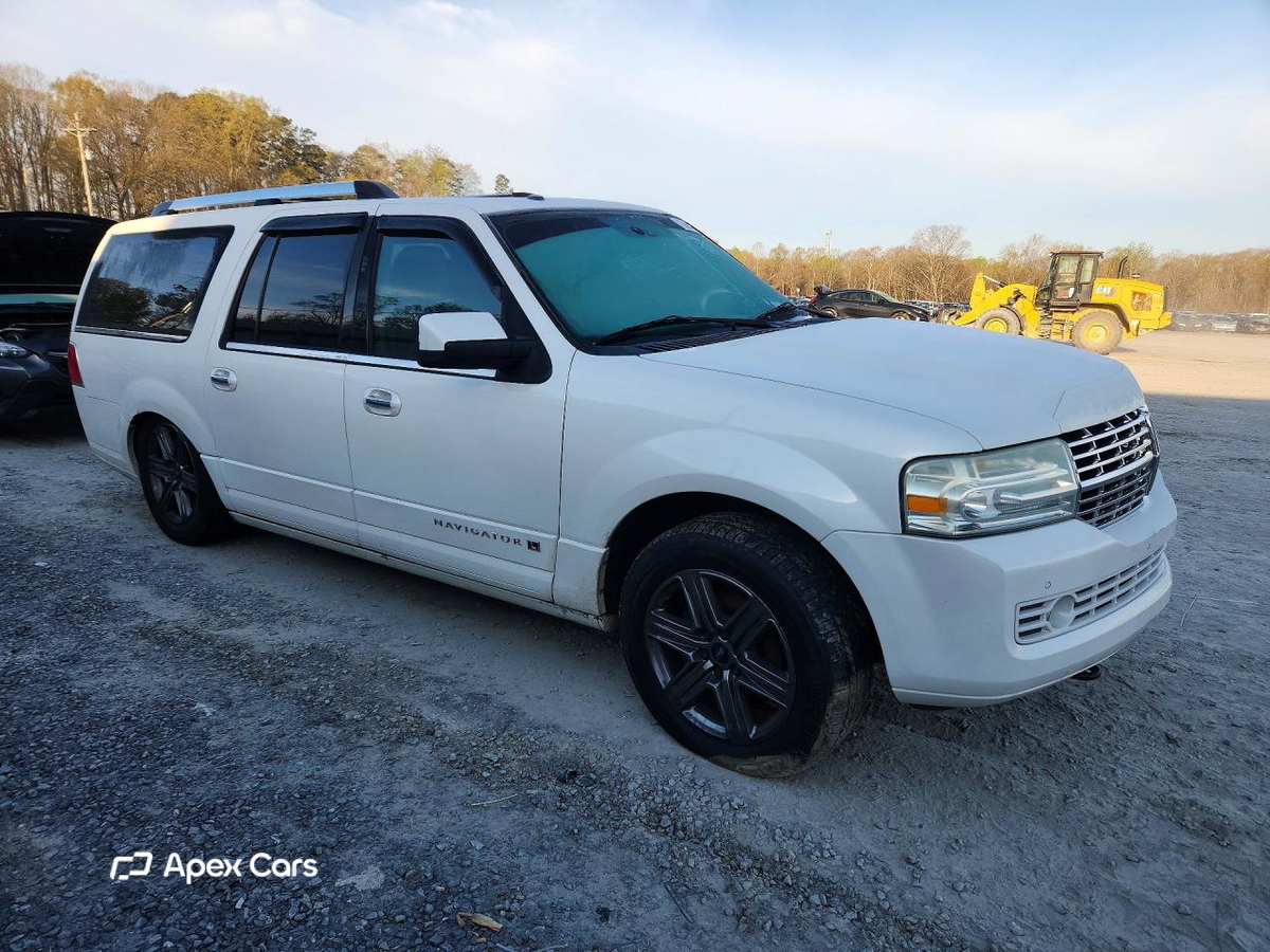 Lincoln Navigator 2011