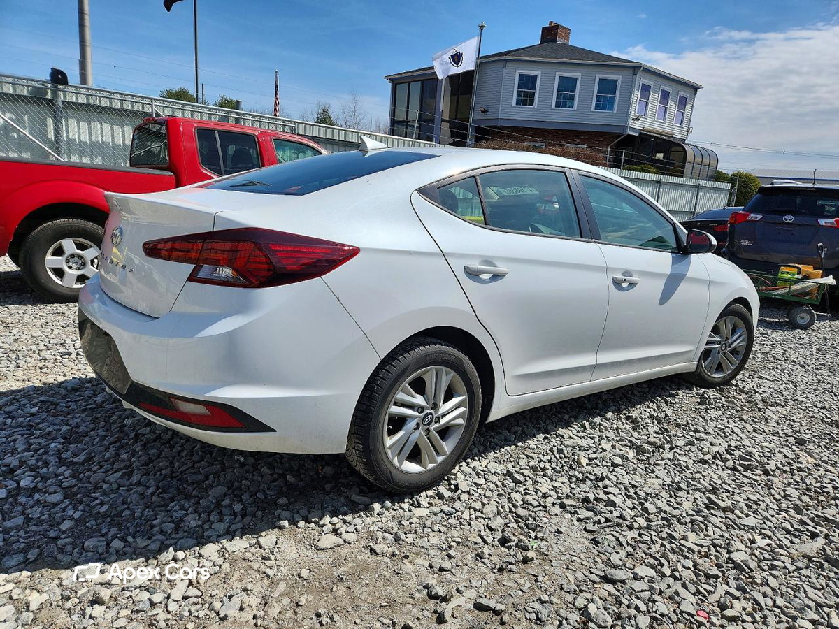 Hyundai Elantra 2020
